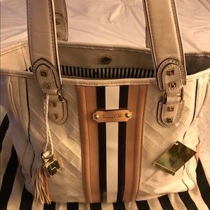 Lamb Rocksteady Music gorgeous handbag in vanilla
