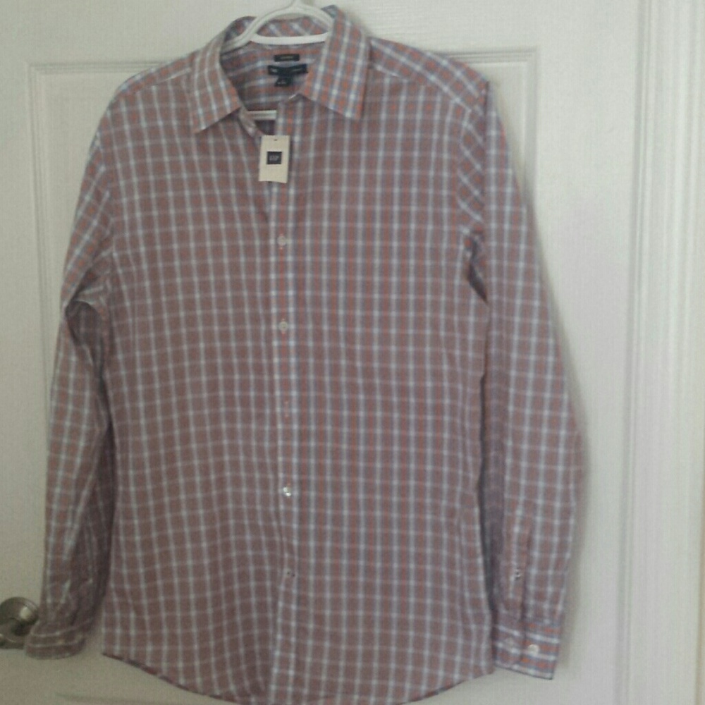 Gap shirt