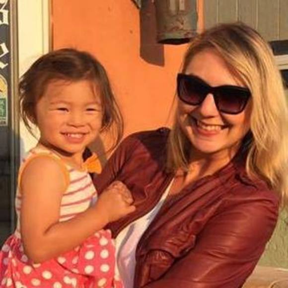 Meet your Posher, Laurie - Picture 1 of 1