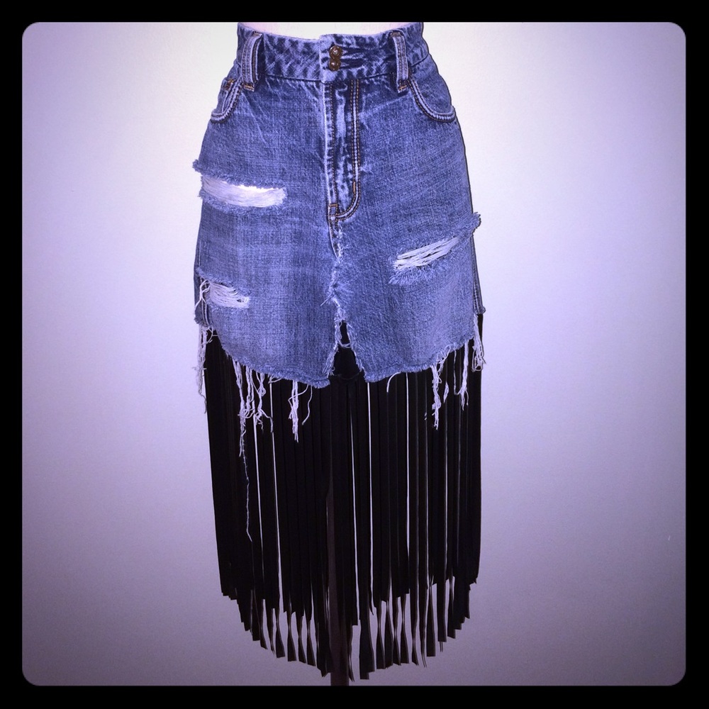 Distressed and Fringed Skirt