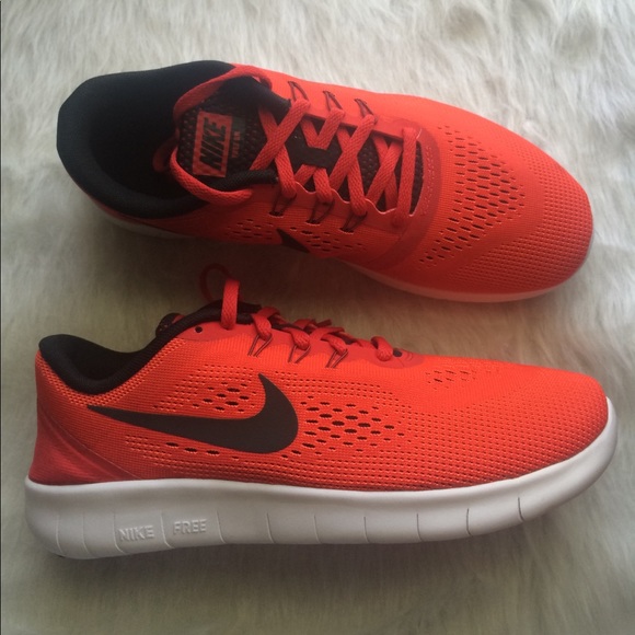 Nike free run red black white Women - Picture 2 of 8