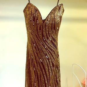 Bob Mackie 1982 Black Fully Beaded Gown - Timeless