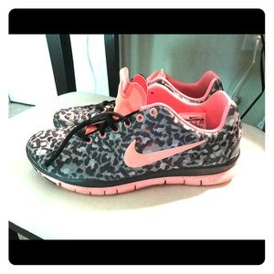 Nike Free Pink Leopard TR FIT 3
