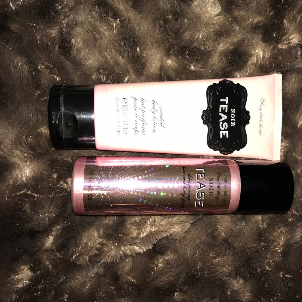 Lotion and shimmering hair and body spray