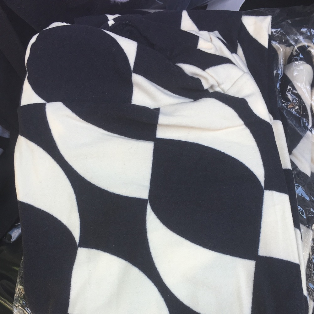 LULAROE UNICORN PATTERN LEGGINGS - Child Size L/XL