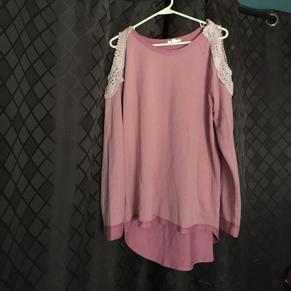 Hi-Lo Lightweight Sweatshirt, No Shoulders