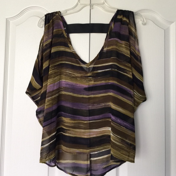 Donated - Cute top - brown and purple - Picture 5 of 5