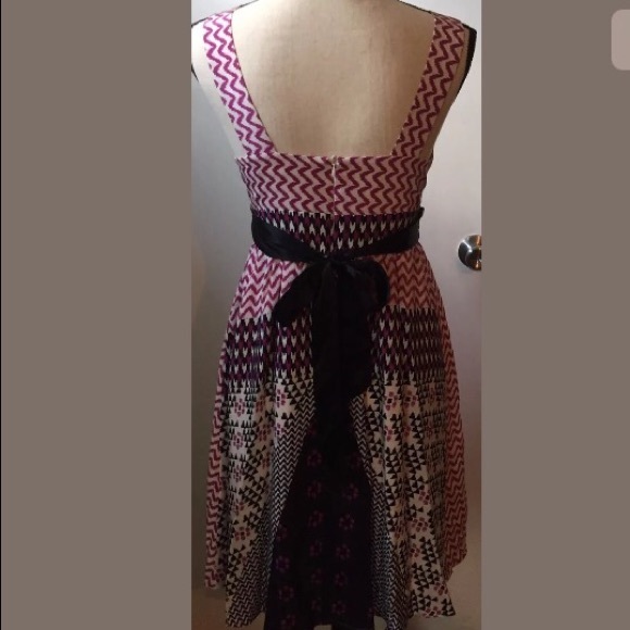 100% Silk Magenta & Navy Dress Size M - Picture 2 of 6