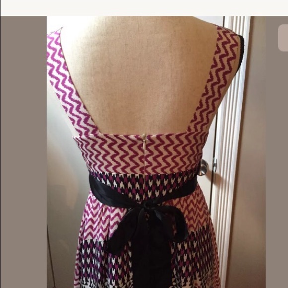 100% Silk Magenta & Navy Dress Size M - Picture 4 of 6