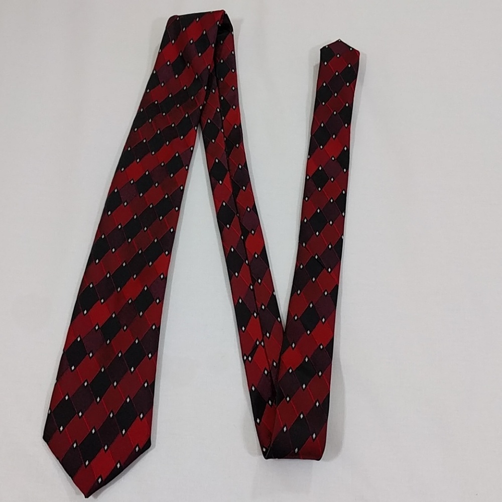 Men's tie red