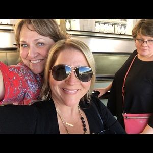 Meet your Posher, Amber