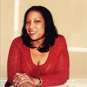 Meet your Posher, Regine