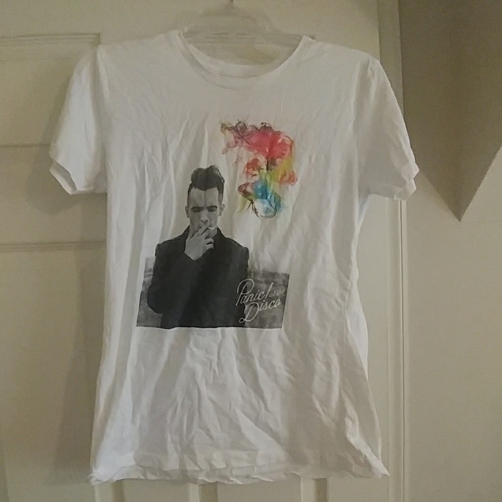Hot Topic Panic! At The Disco Too Weird T-shirt
