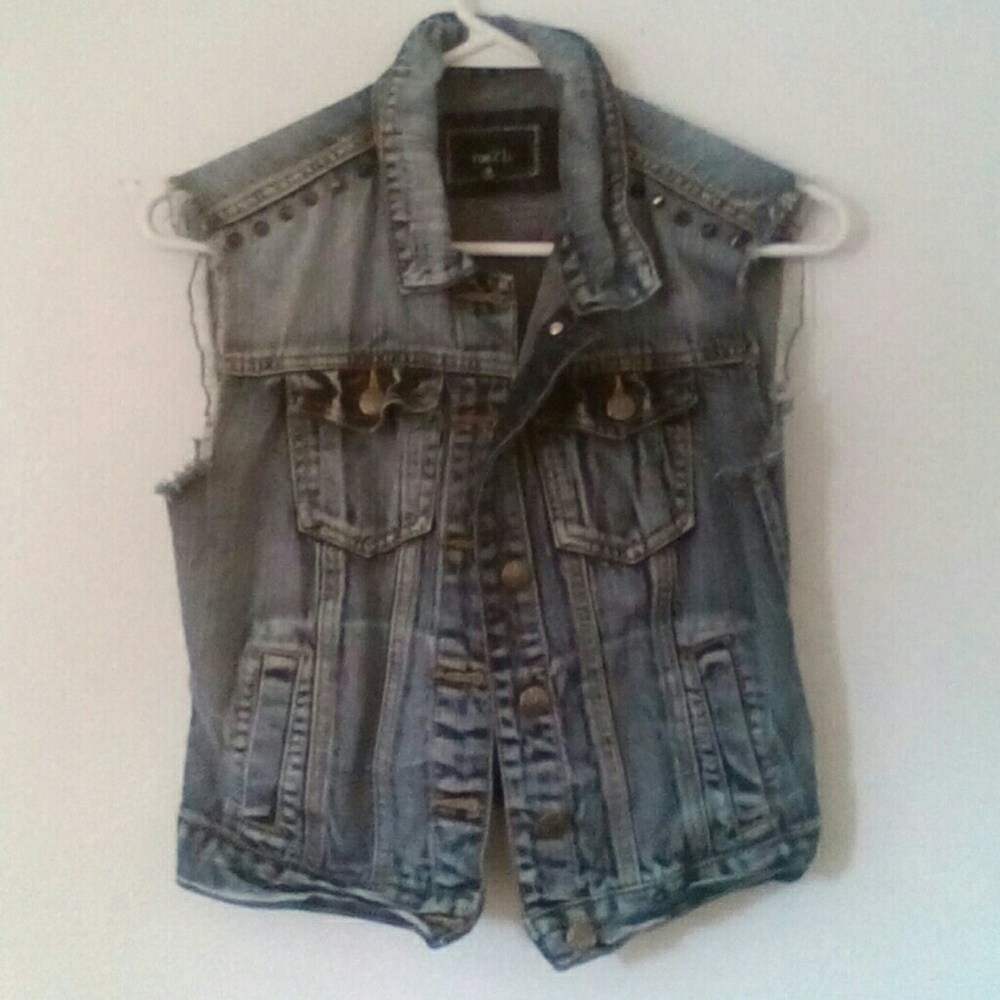 Rue 21 Jean Cut Off