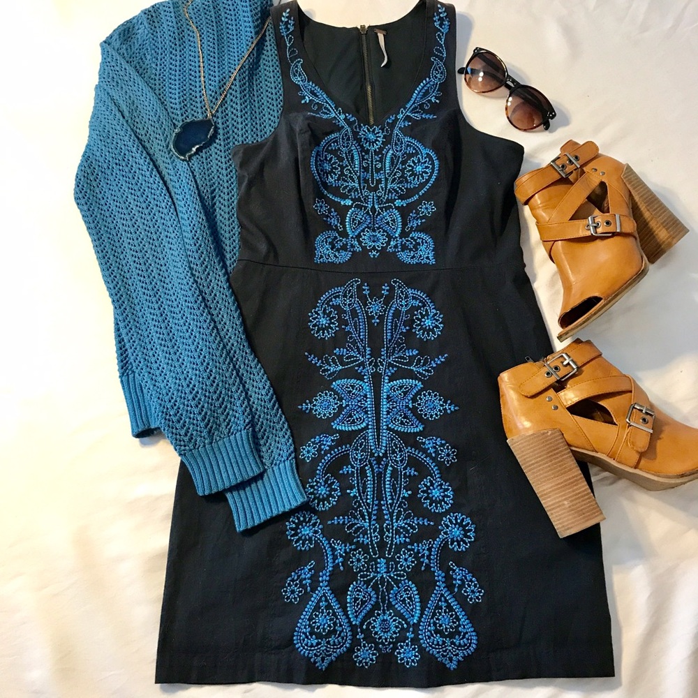 Free people blue sleeveless embroidered sundress