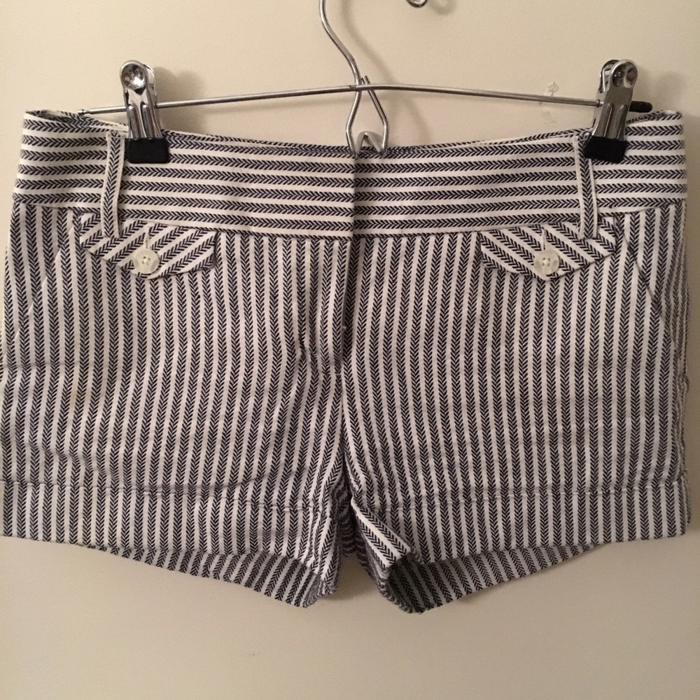 Express Patterned Shorts - image 5