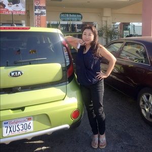 Meet your Posher, Monica