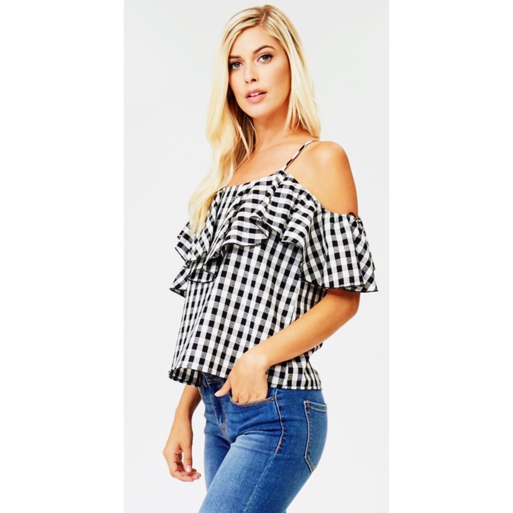 Cold Shoulder Top - Picture 2 of 4