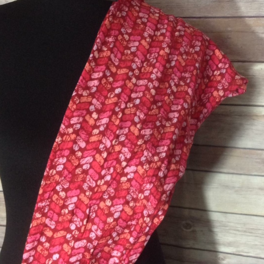 LULAROE UNICORN LEGGINGS Red Pink Pattern TC