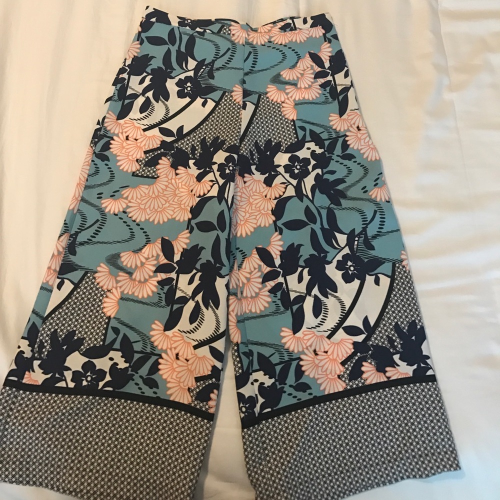 Top shop cropped pants