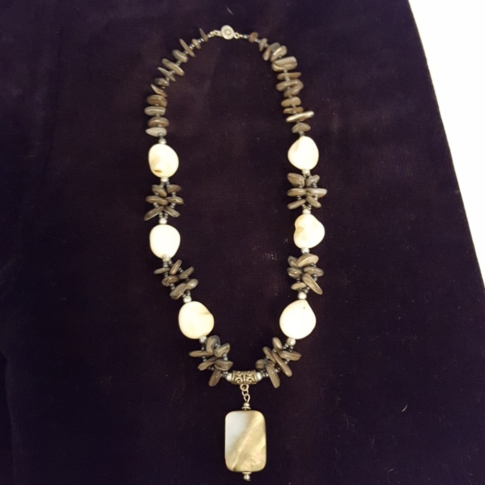 🧡 Polished Stone Necklace. 🧡