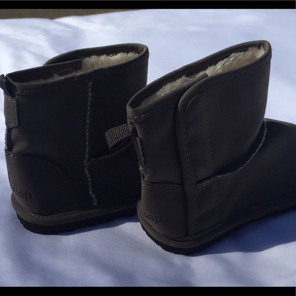 💋sold💋Gap baby brown booties - Picture 3 of 6