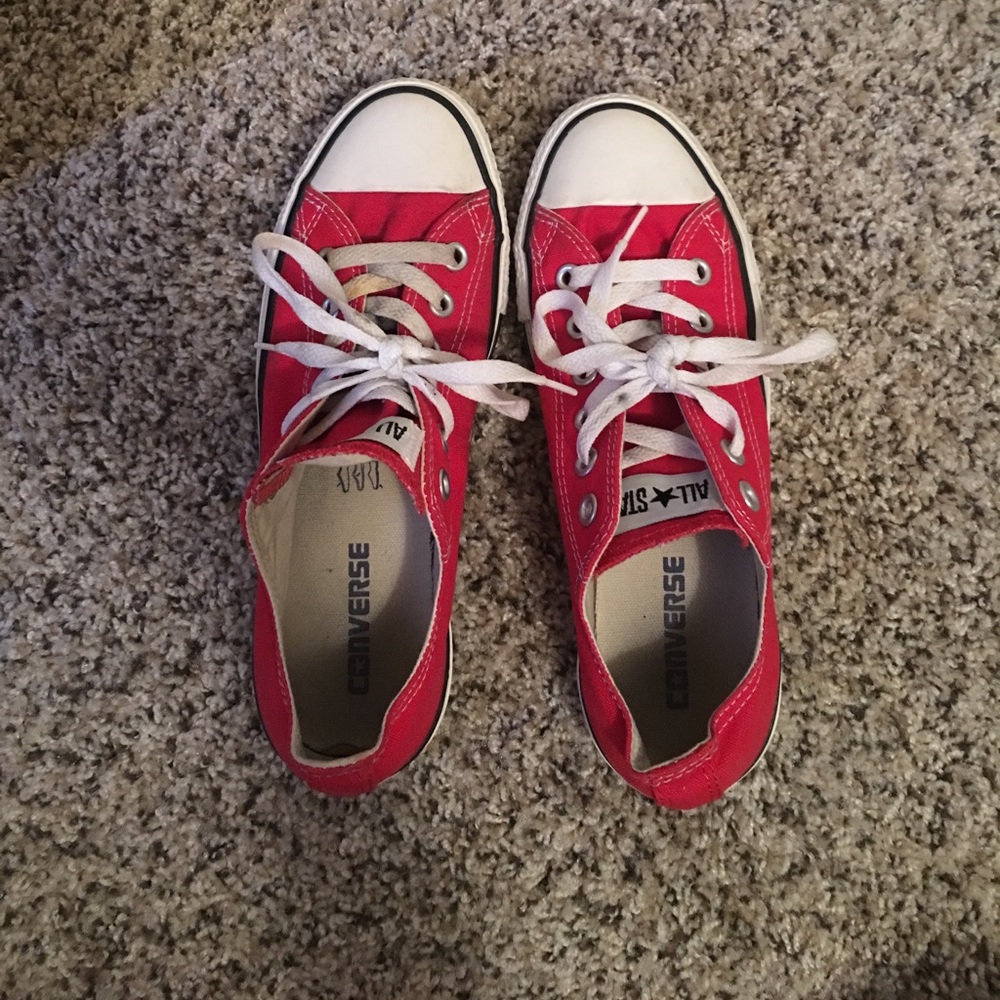 Converse Tennis Shoe