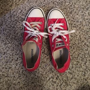 Converse Tennis Shoe