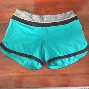 Size 4 lululemon shorts