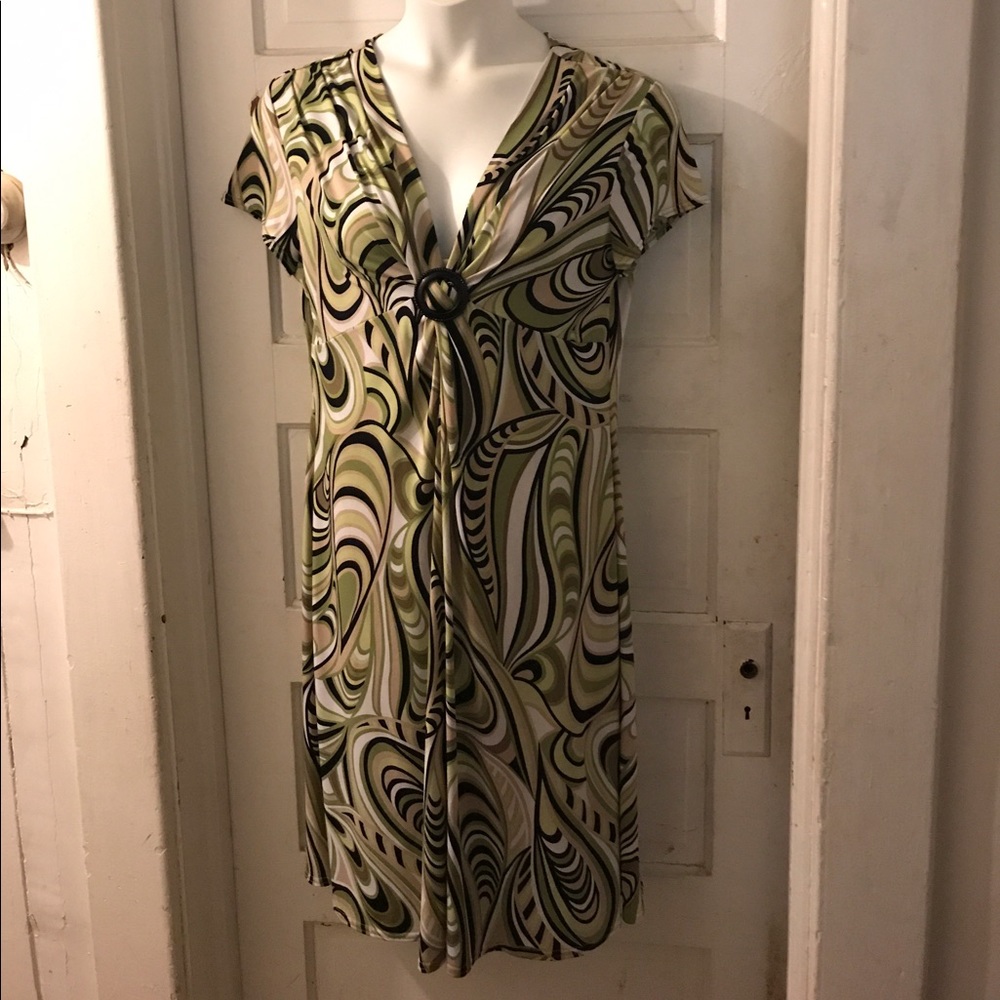 Green Green Multi Colored Printed 👗 Dress