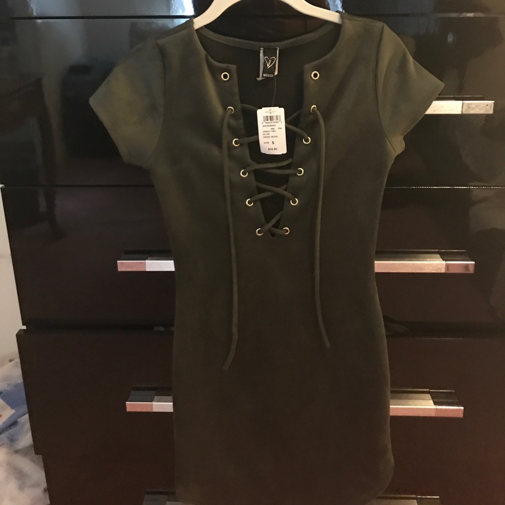 Lace-up dress.