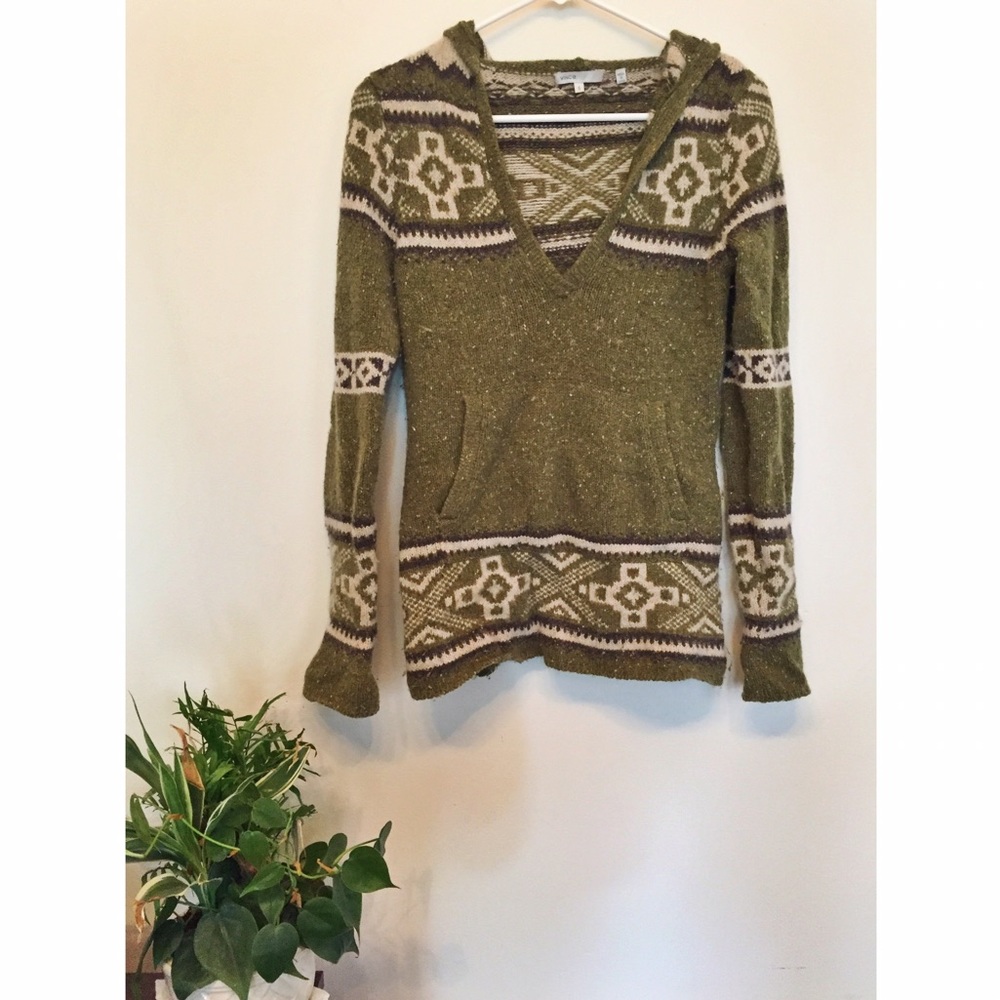 🌲 Vince 100% Cashmere sweater