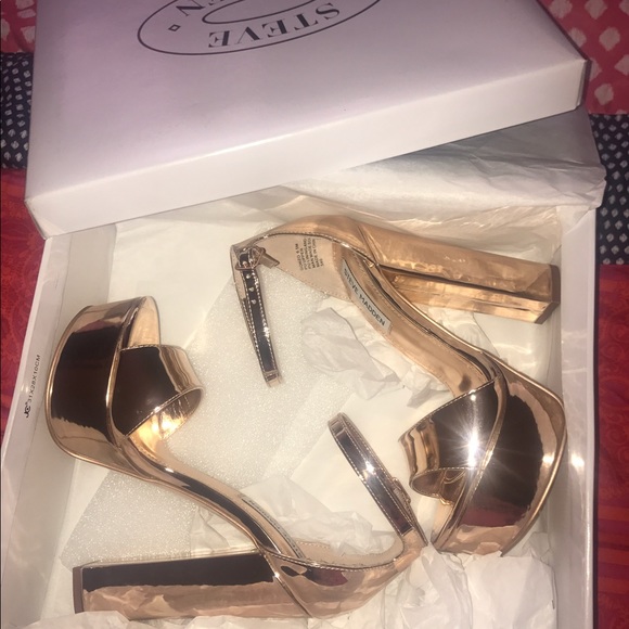 Steve Madden Shoes - Steve Madden Rose Gold Heels