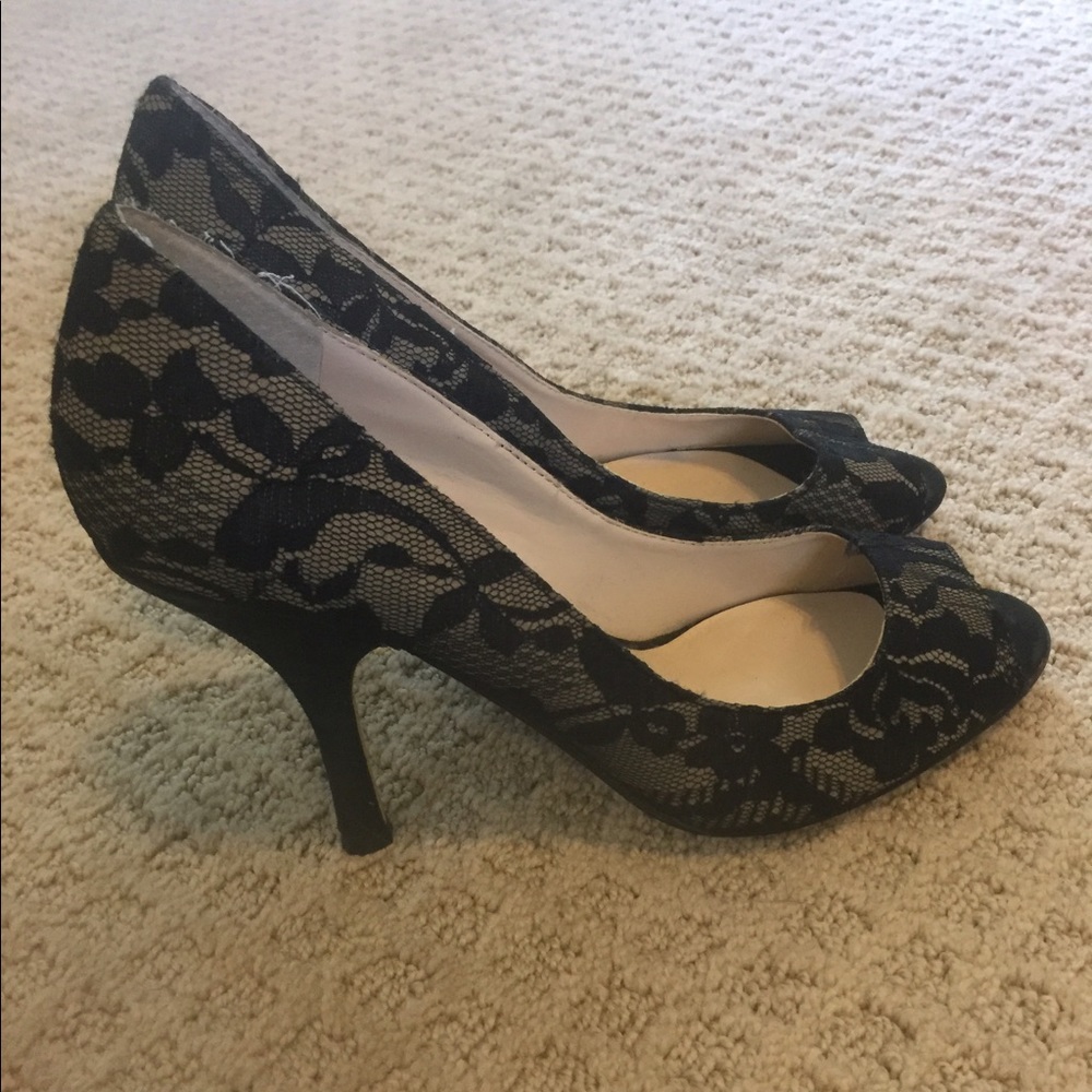Nine West peep toe heels
