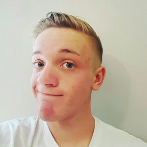 Meet your Posher, Joel