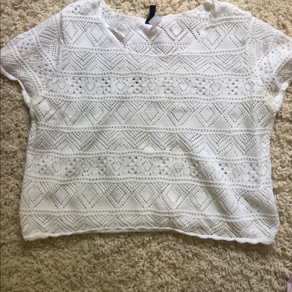 White crop top