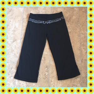 Lululemon Black Yoga Legging Capri, Size 6/Small