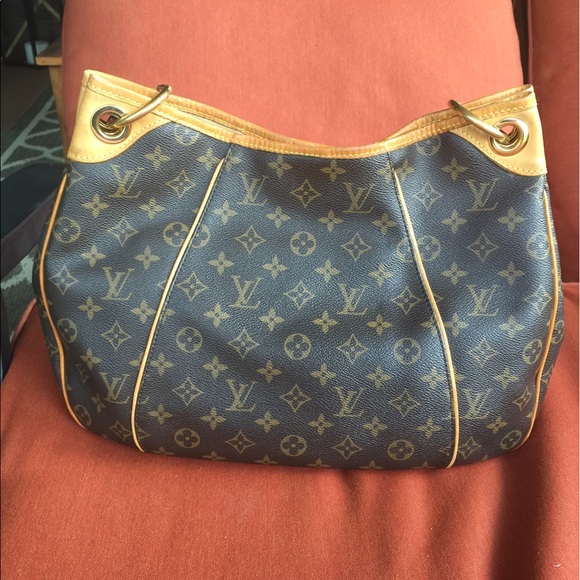 Louis Vuitton Galleria PM - Picture 4 of 8