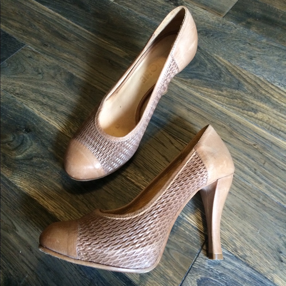 Michael Jolie Italian Leather Pumps