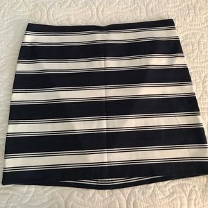 Vineyard Vines skirt