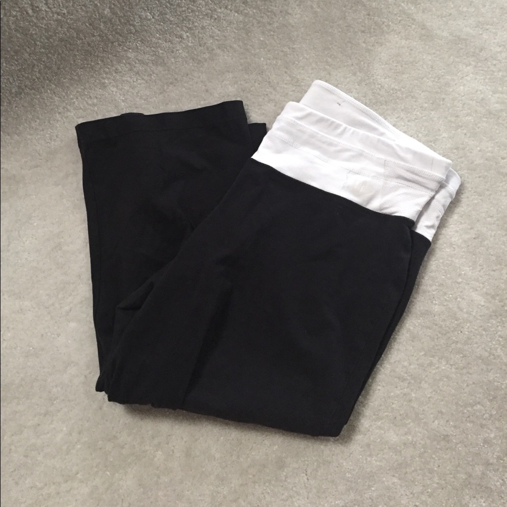 CROPPED YOGA LEGGINGS