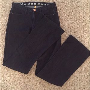 NWOT Earnest Sewn size 24 Dark Denim Jeans