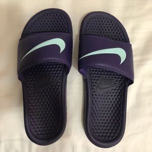 Women's Nike slides
