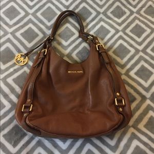 Michael Kors Leather Shoulder Bag in Camel
