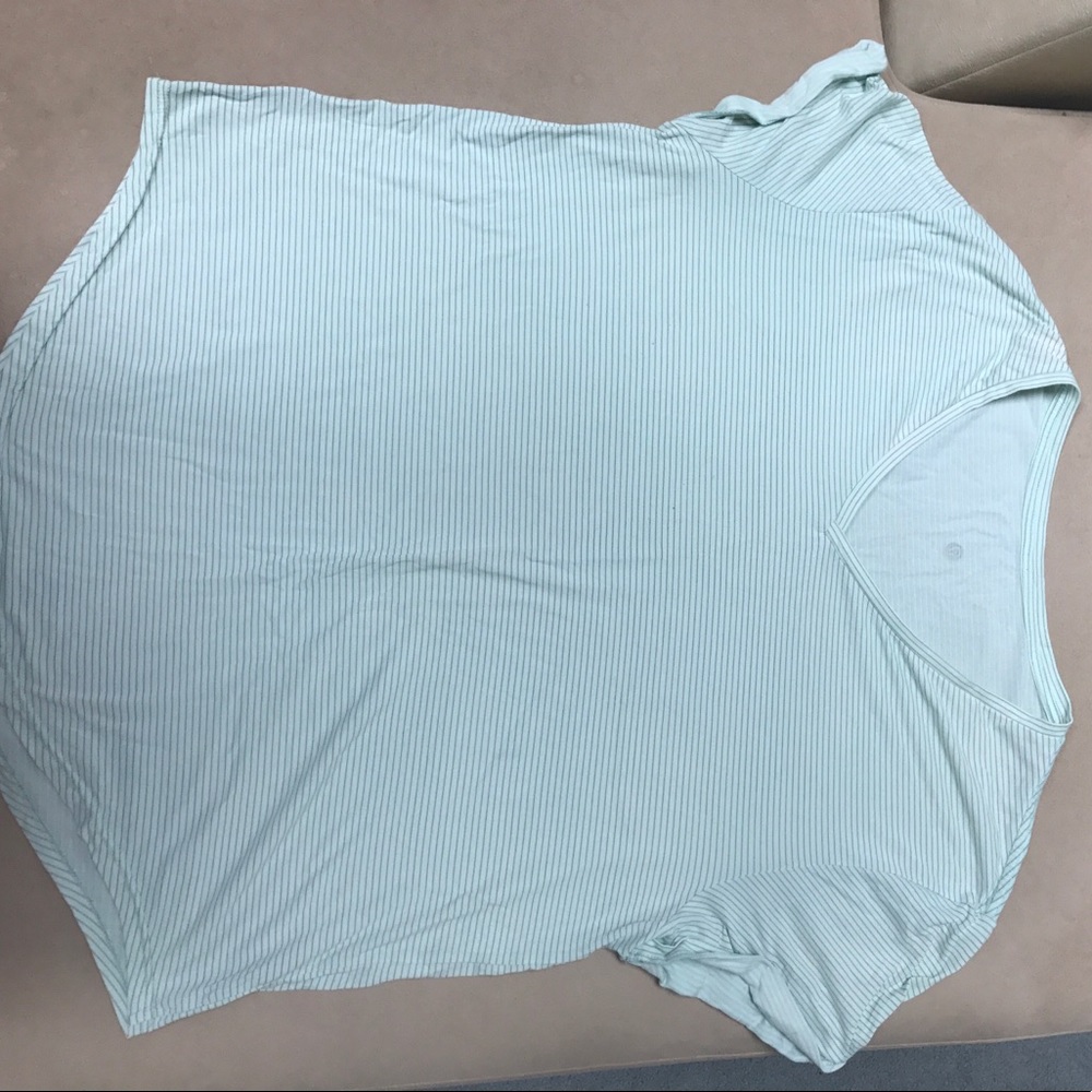 Mint green lululemon shirt