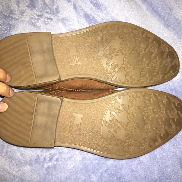 Size 10.5 Ben Sherman Brown Tie ups - Picture 3 of 4