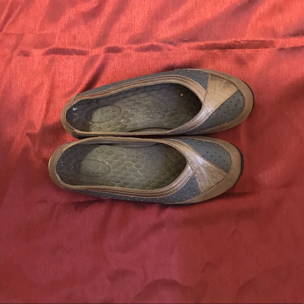 Provo by Clarks Slip on Walking Shoes