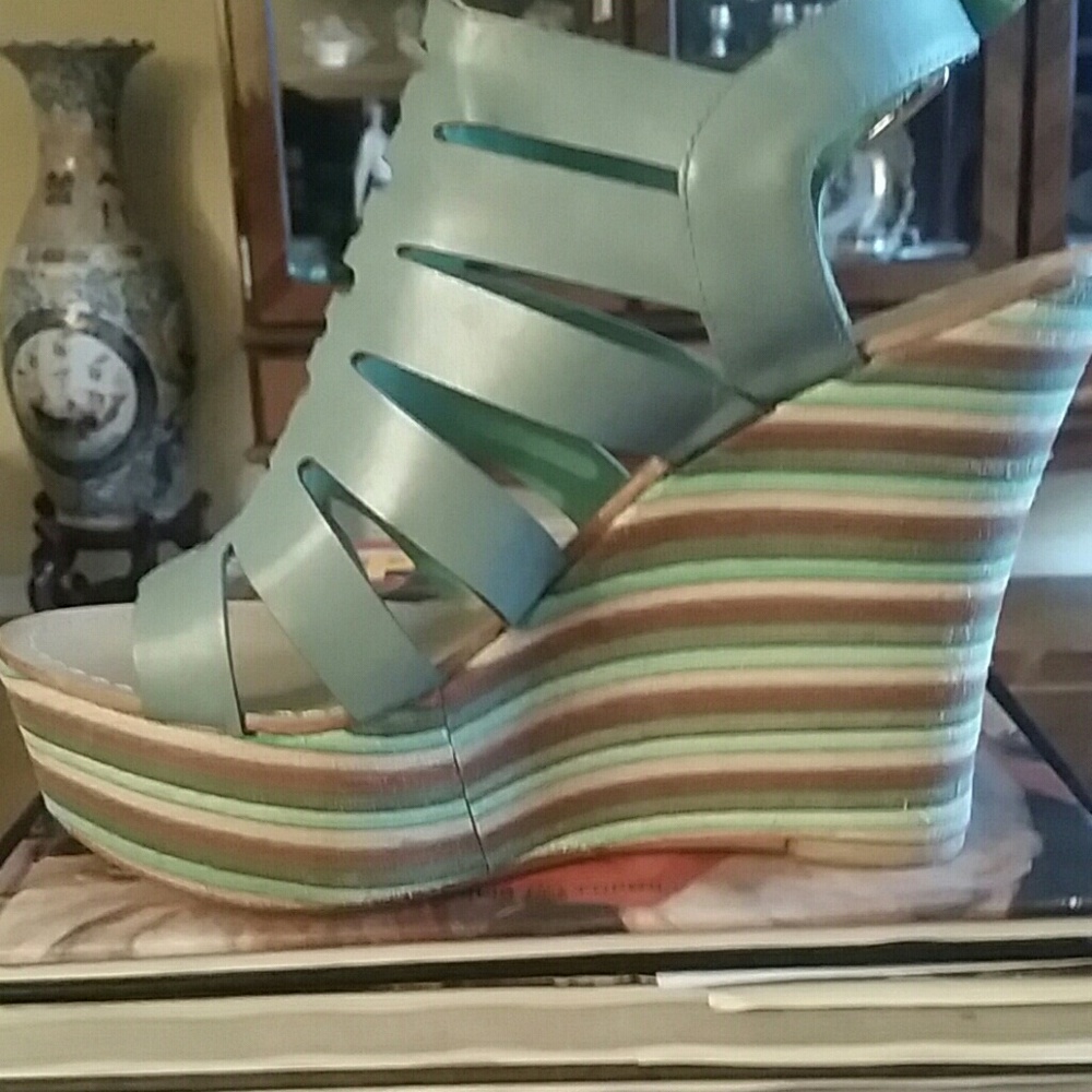 Leather handcraft Brazilian  wedge   sandals