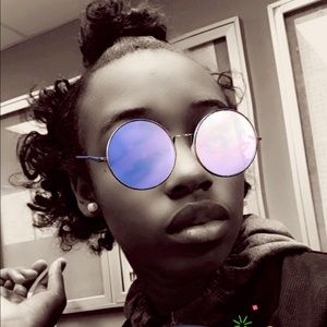 Meet your Posher, Arnisha