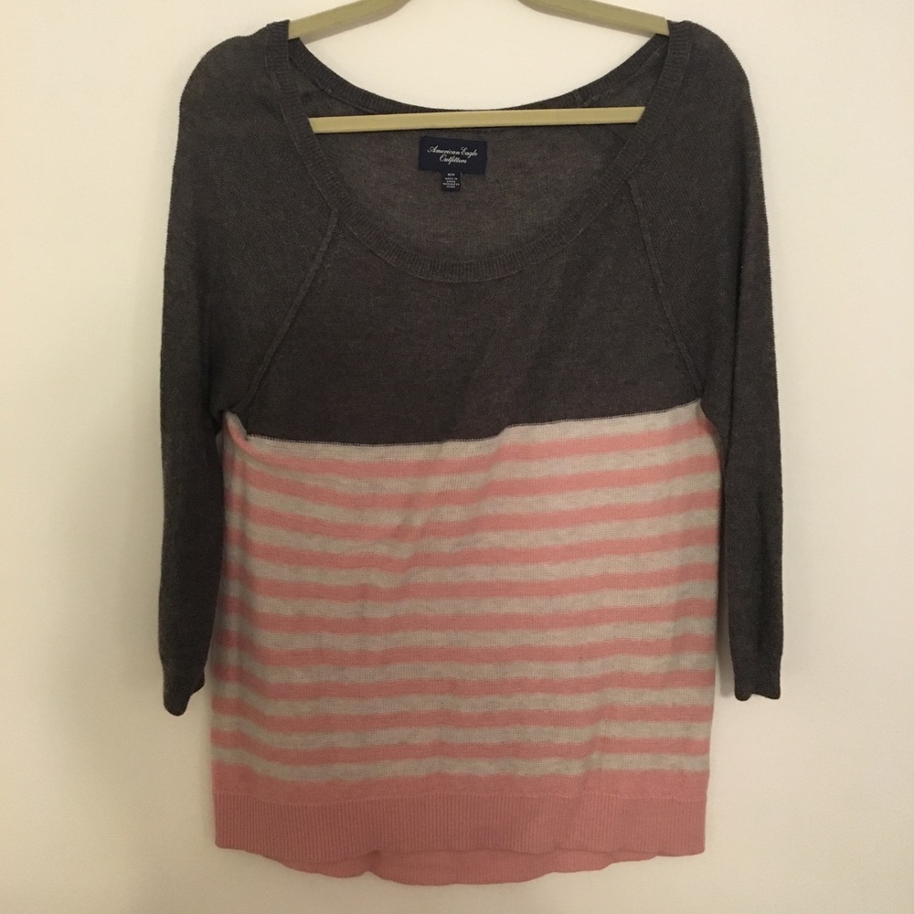 American Eagle Sweater